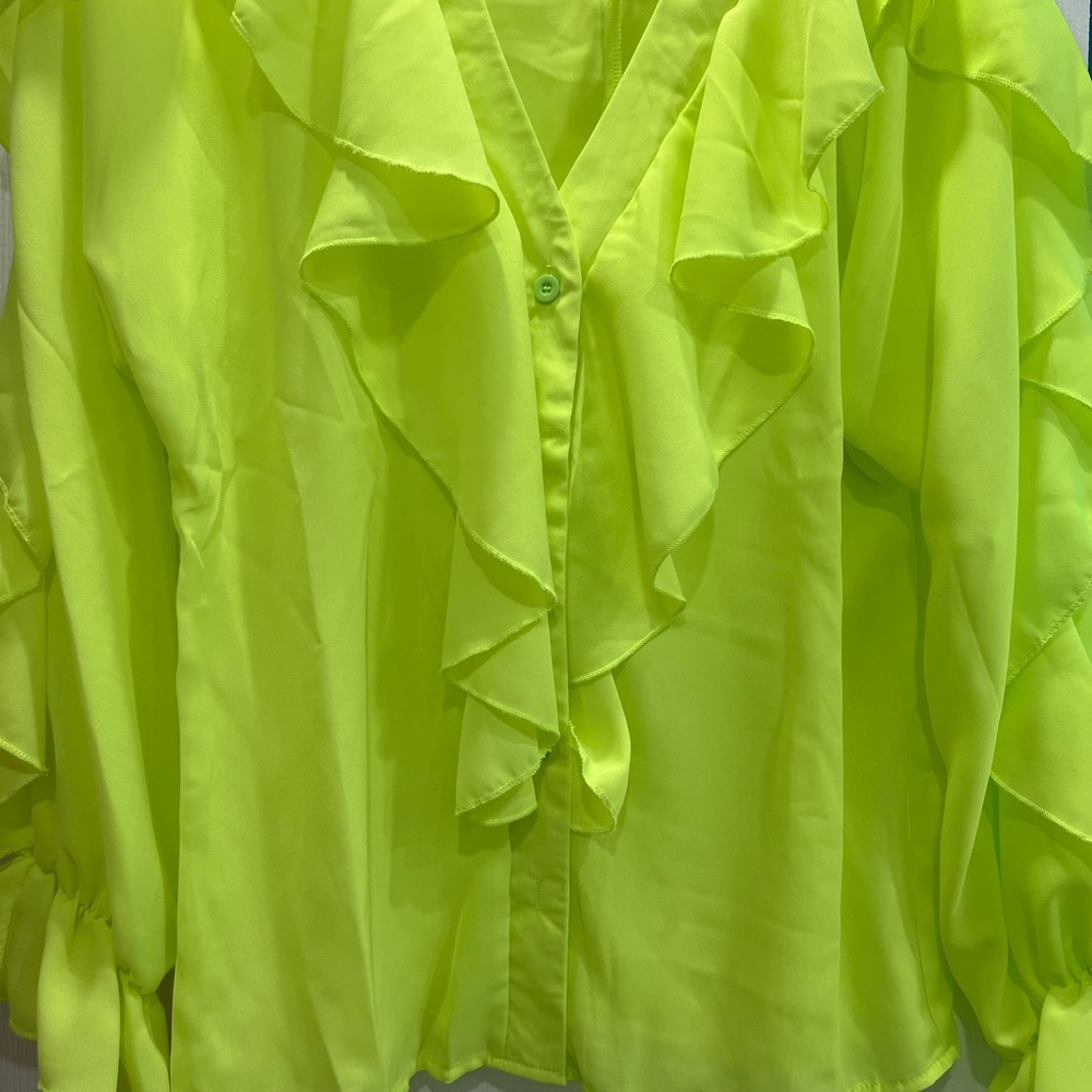 New lime woman top